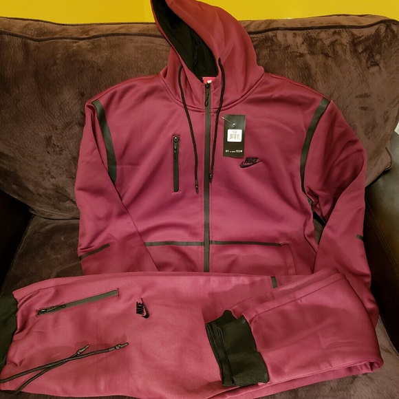 burgundy nike sweatsuit mens